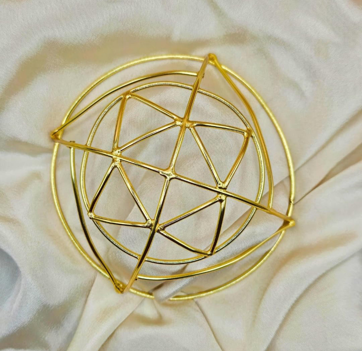 Geometrical Bun Cage